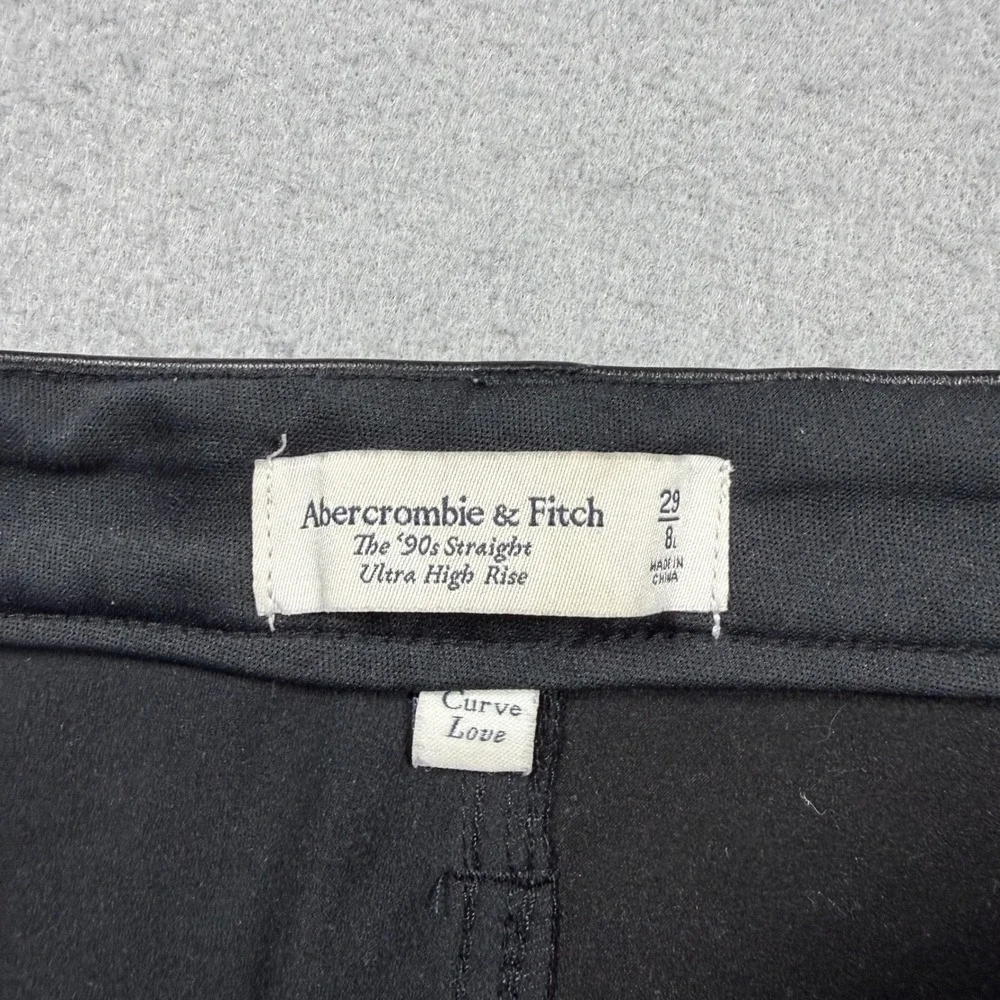 Abercrombie & Fitch Curve Love The 90s Straight Ultra High Rise Faux Leather 29L